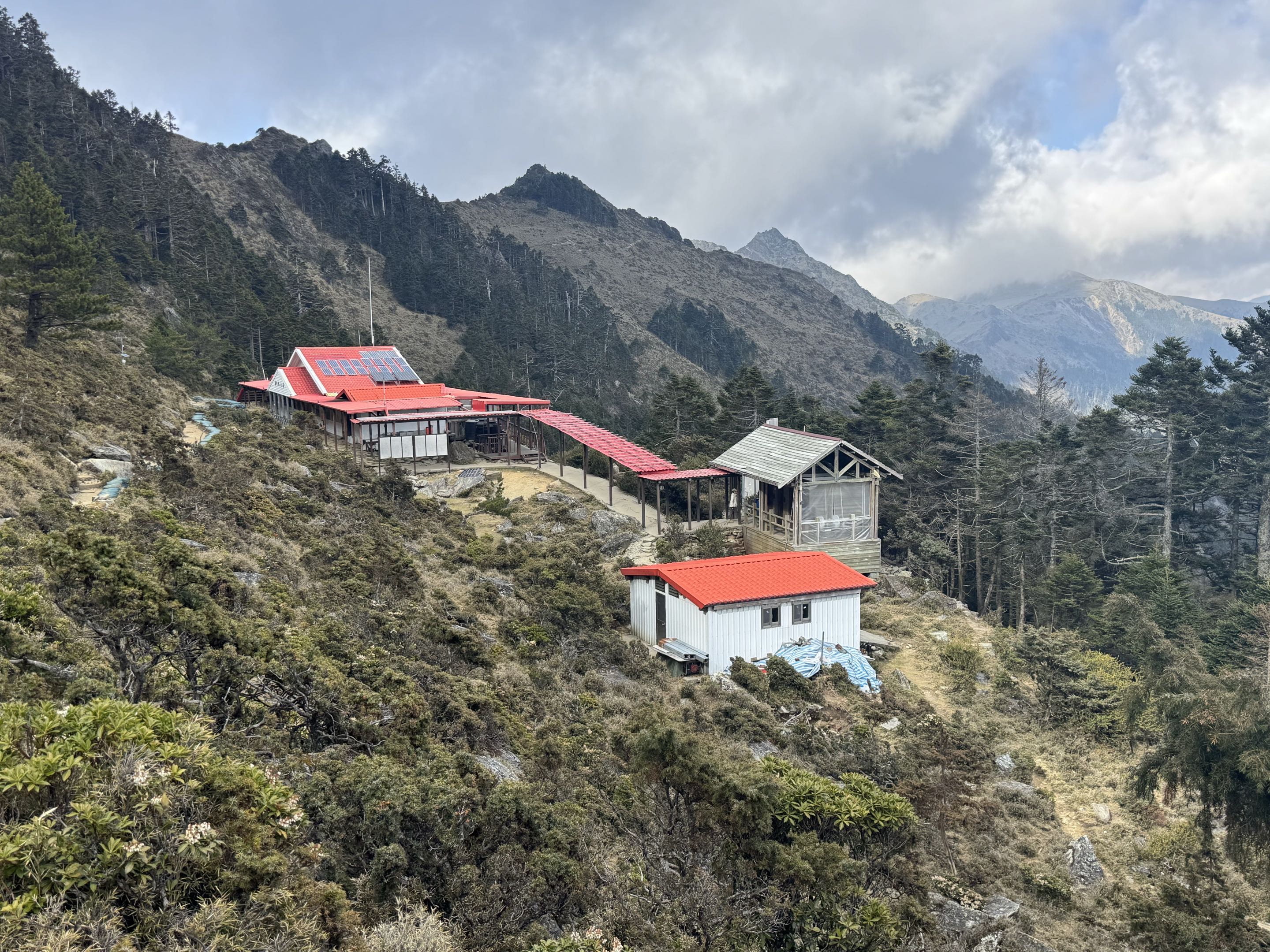 The daytime view of Jiaming Cabin