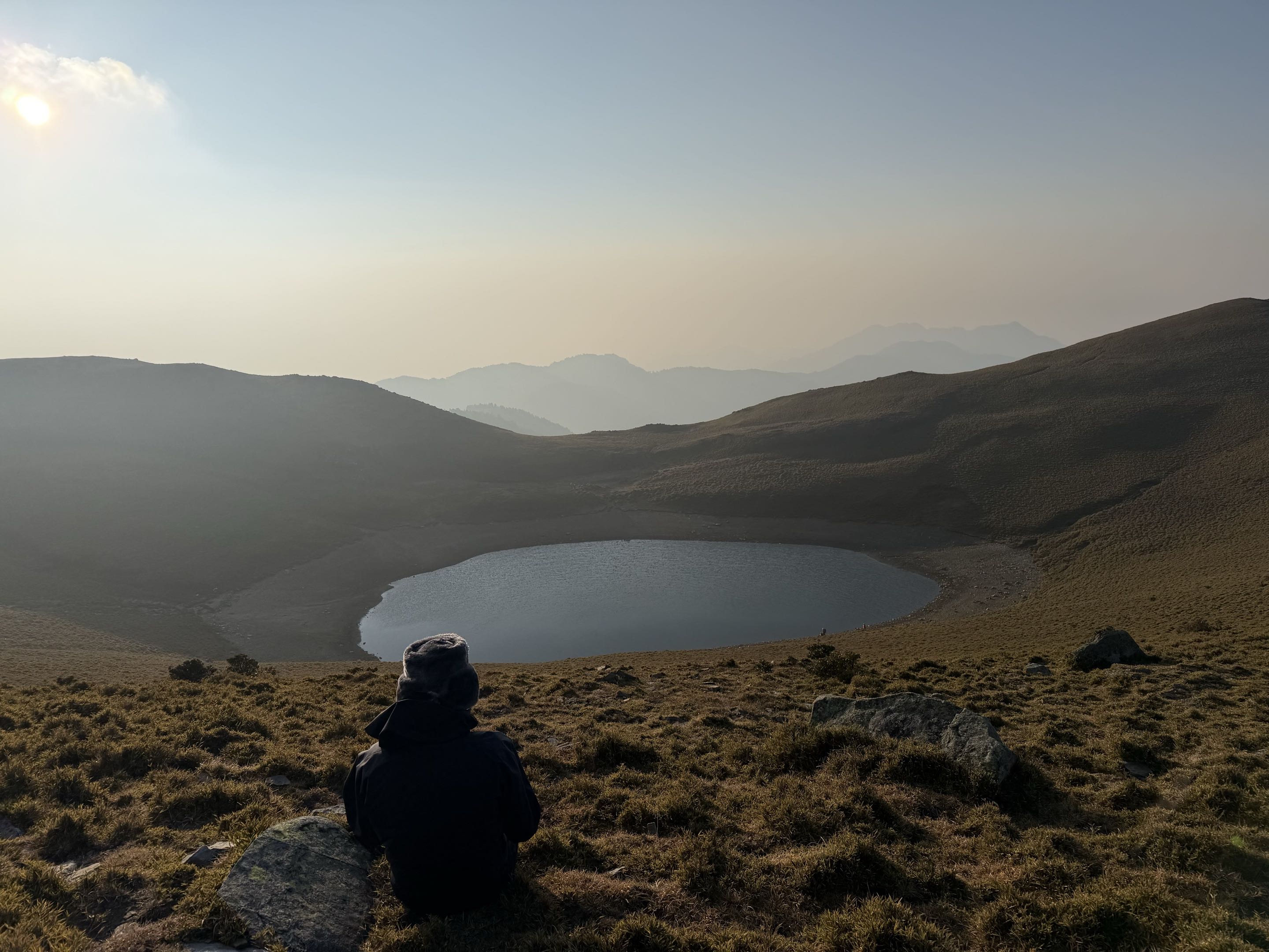 Remiel looking into Jiaming Lake